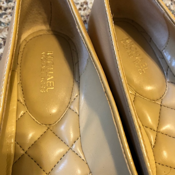 Michael Kors Flats Size 7 - Picture 6 of 7